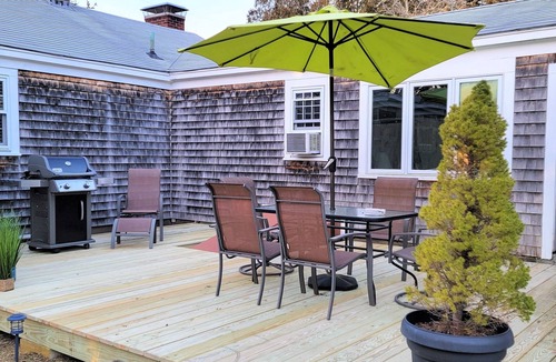 Northwest Harwich House | FRESH! CLASSIC Mid CAPE, RE-IMAGINED!