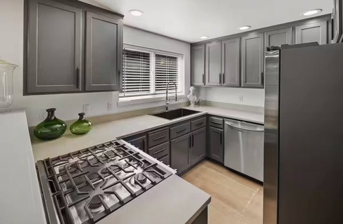 Greenwood Apartment | Fresh & Modern Refurnished Apartment