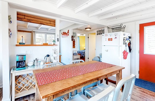 Wellfleet Cottage | Fresh Oceanfront Cottage w/Free WiFi, Private Beach Access, Deck, & Partial A/C