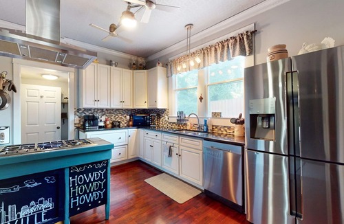 Maxwell House | Fresh remodel in East Nashville-3 mi. to Broadway. Walkable to 5 Points.