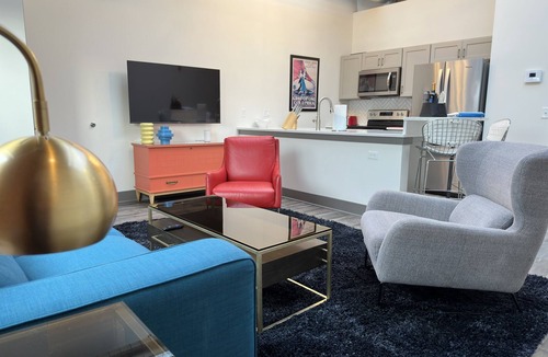 Downtown Rochester Apartment | Fresh, Sleek, and Contemporary Executive Apartment