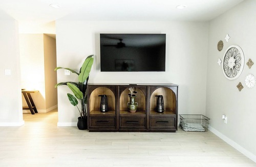 Burleson House | Fresh Stay on Belaire