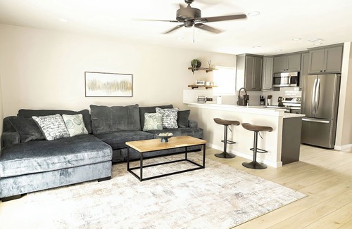 Burleson House | Fresh Stay on Belaire