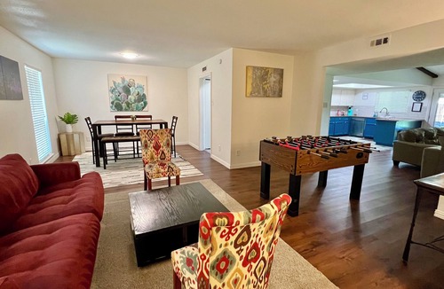 Northeast Carrollton House | FRESHLY renovated home. Carrollton, DFW