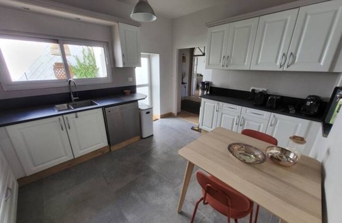Pomerols House | Freshly renovated winegrower's house in the heart of the village