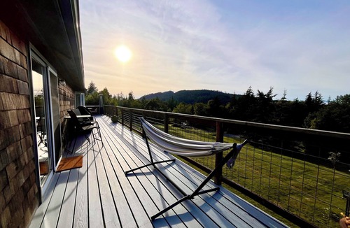 Port Angeles House | Freshwater Bay Cottage Getaway