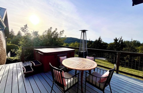 Port Angeles House | Freshwater Bay Cottage Getaway