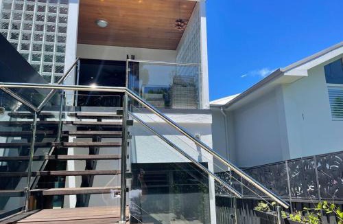 Freshwater Apartment | Freshwater Hideaway - Oasis by beach