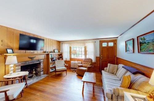 South Dennis House | Freydis Glen