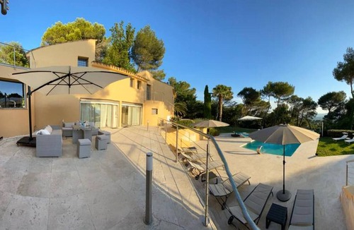 Mougins Villa | FRGK DATCHA in Mougins