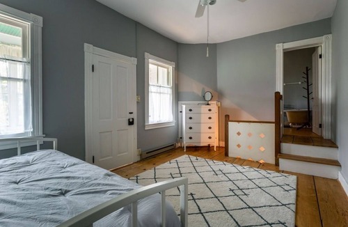 Shepherdstown House | Friar Aug's Haus