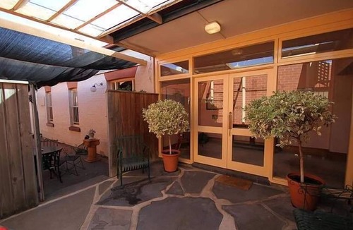 North Adelaide House | Friendly meeting chapel