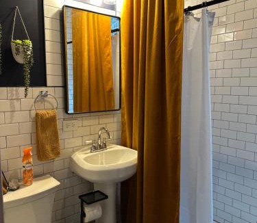 Berwyn Apartment | Friendly Suite Home Chicago