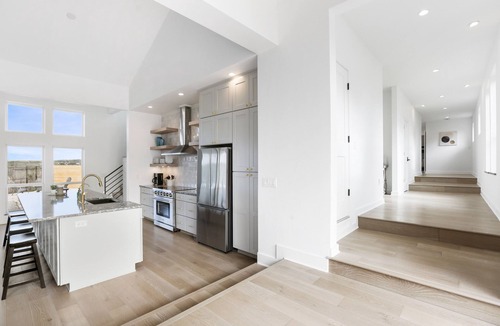 Paleface Park House | Friends & Family Favorite! Views - Spacious - Clean