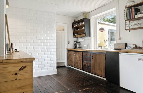 Harpelunde House | Friends in small fishing home Betty Fjord