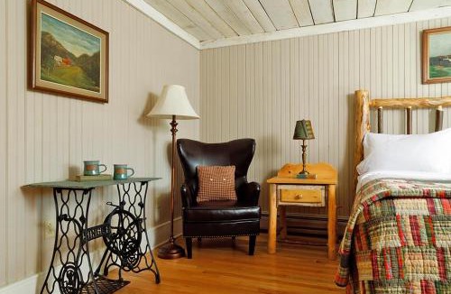 Chestertown Hotel | Friends Lake Inn