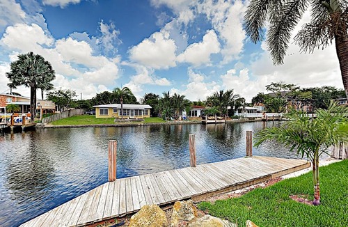 Wilton Manors House | Friendship Bungalow