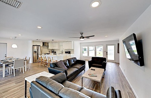 Wilton Manors House | Friendship Bungalow