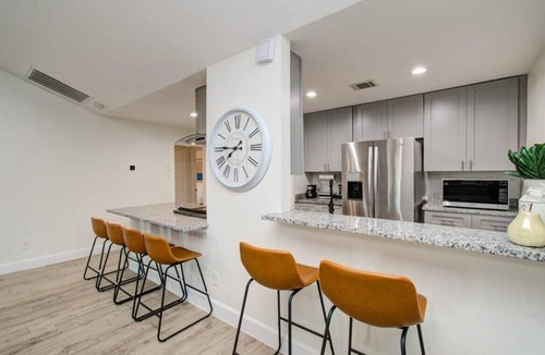 Friendswood House | Friendswood Getaway - 5 Bedrooms + Pool + Patio