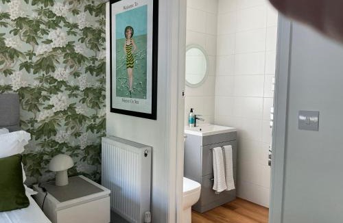 Frinton-on-Sea Bed & Breakfast | Frinton45