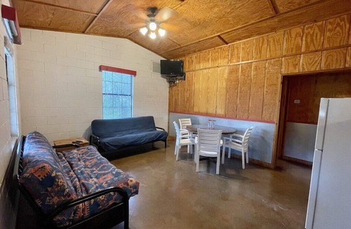 Concan Cabin | Frio Acres Cabin # 2