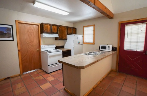 Sabinal Cabin | Frio Country Resort - Within walking distance to the Frio River!