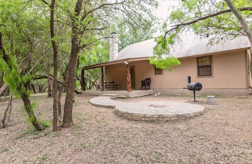 Sabinal Cabin | Frio Country Resort - Within walking distance to the Frio River!