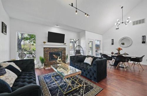Frisco Villa | Frisco Downtown Gem - Green Belt