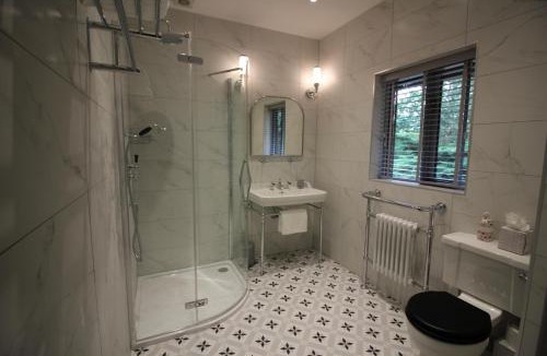 Faversham House | Frith Farm House Cottages