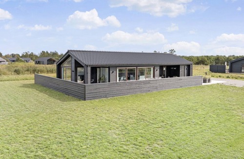 Bratten Strand House | "Frithbjorn" - 900m from the sea by Interhome