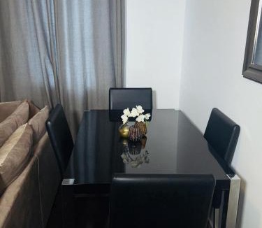 North End Apartment | Frobisher Apartment