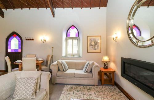 Callington House | Frogwell Chapel