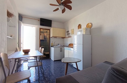 Pag Apartment | From 25 per day. Only 200 meters from the beach with beautiful sea views