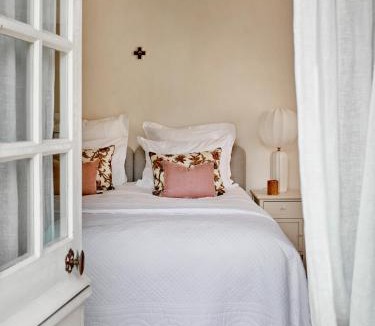 Vieux-Mareuil Villa | Fronsac