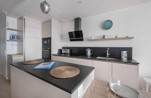 La Baule-Escoublac Apartment | Front and sea view for 4 - 20m La Baule beach