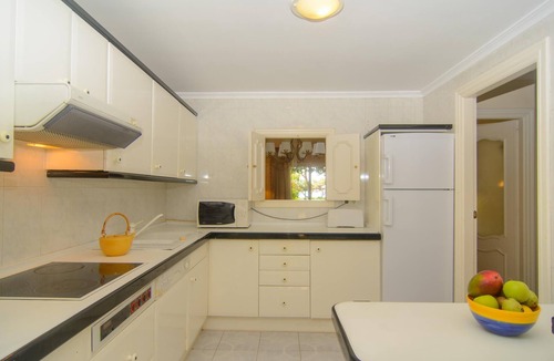 El Paraiso House | Front line beach townhouse in Nueva Milla de Oro, exit to the beach.