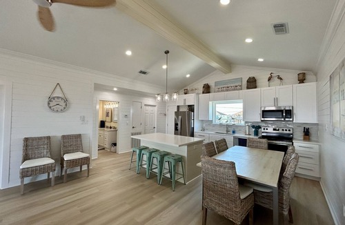 Galveston House | FRONT/ONLY ROW! TWO BEACH FRONT BEDROOMS WITH DIRECT ACCESS TO THE DECK!