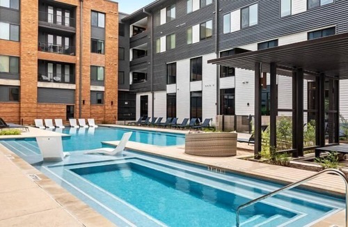 Highland Apartment | Frontdesk | 1 BR Apt near Mayfield Park & preserve