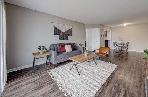 Georgetown Apartment | Frontdesk | 1 BR in Roseland near ND