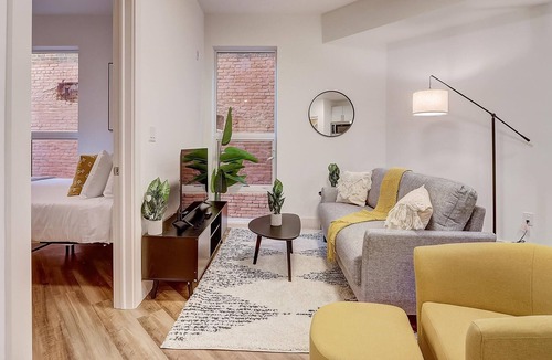 Brewerytown Apartment | Frontdesk | 1BR Apt by East Fairmount Park