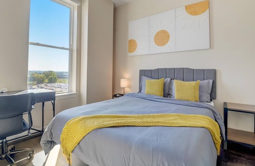Louisville Apartment | Frontdesk | 2 BR Apt near Highland Festival Ground