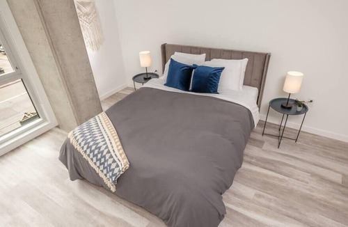 Central Business District Apartment | Frontdesk | Bright 1 BR in Business District