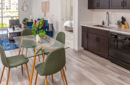 Central Business District Apartment | Frontdesk | Bright 1 BR in Business District