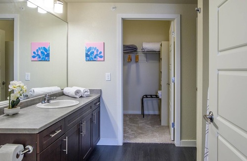 Fort Worth Cultural District Apartment | Frontdesk | Contemporary 2BR with Balcony