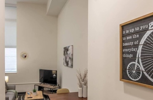 Cultural District Apartment | Frontdesk | Cozy Studio Apt in Cultural District