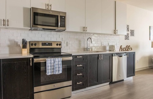 Butchertown Apartment | Frontdesk | Immaculate 1BR Near River + Ballpark