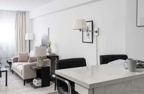 Central West End Apartment | FRONTDESK Modern 1 BR Apt by Forest Park