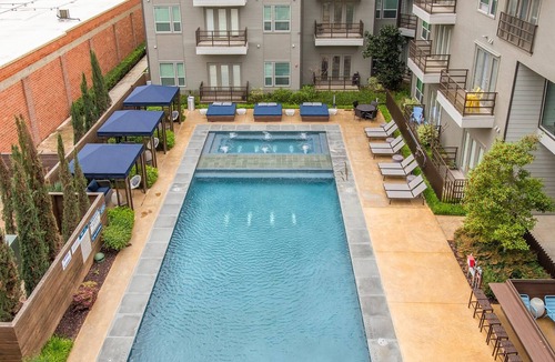 Fort Worth Cultural District Apartment | Frontdesk | Open 2BR in West 7th District