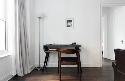 East Hyde Park Apartment | FRONTDESK Refreshed 1BR Apt in Hyde Park