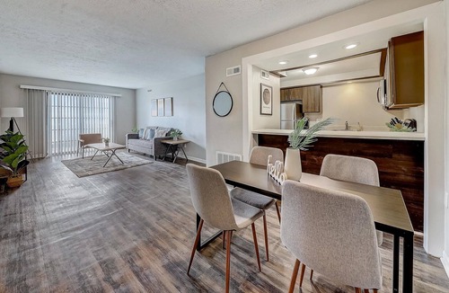 Georgetown Apartment | Frontdesk | Roseland 1 BR Close to ND